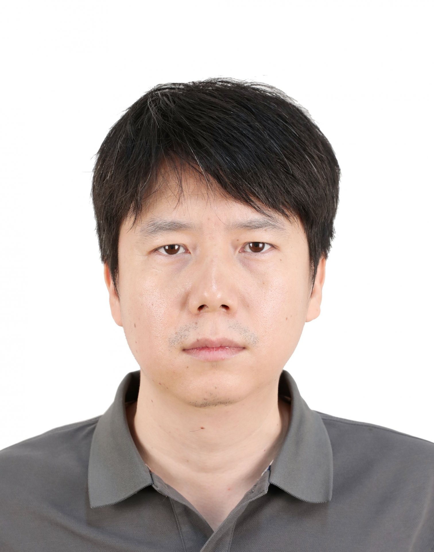 刘霄