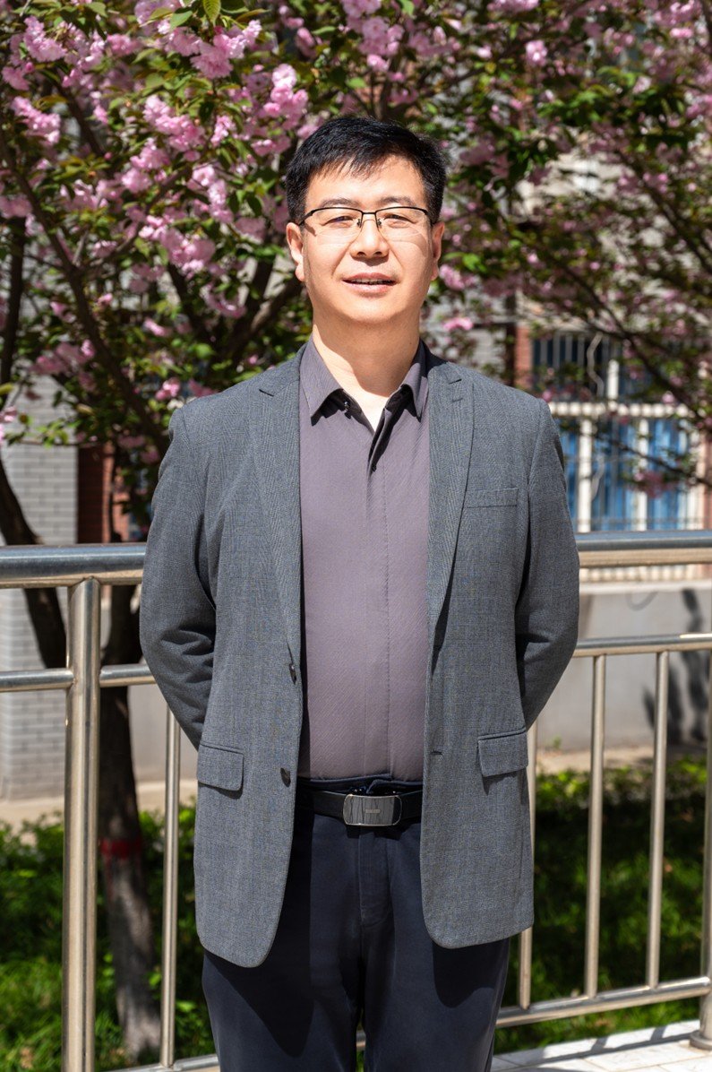 强军锋